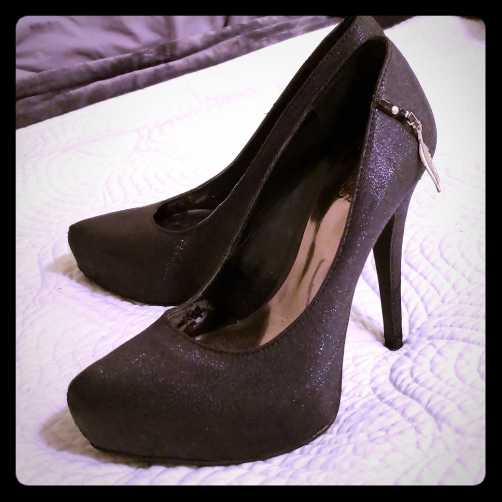 Shimmery Black Pumps w/feather accent
